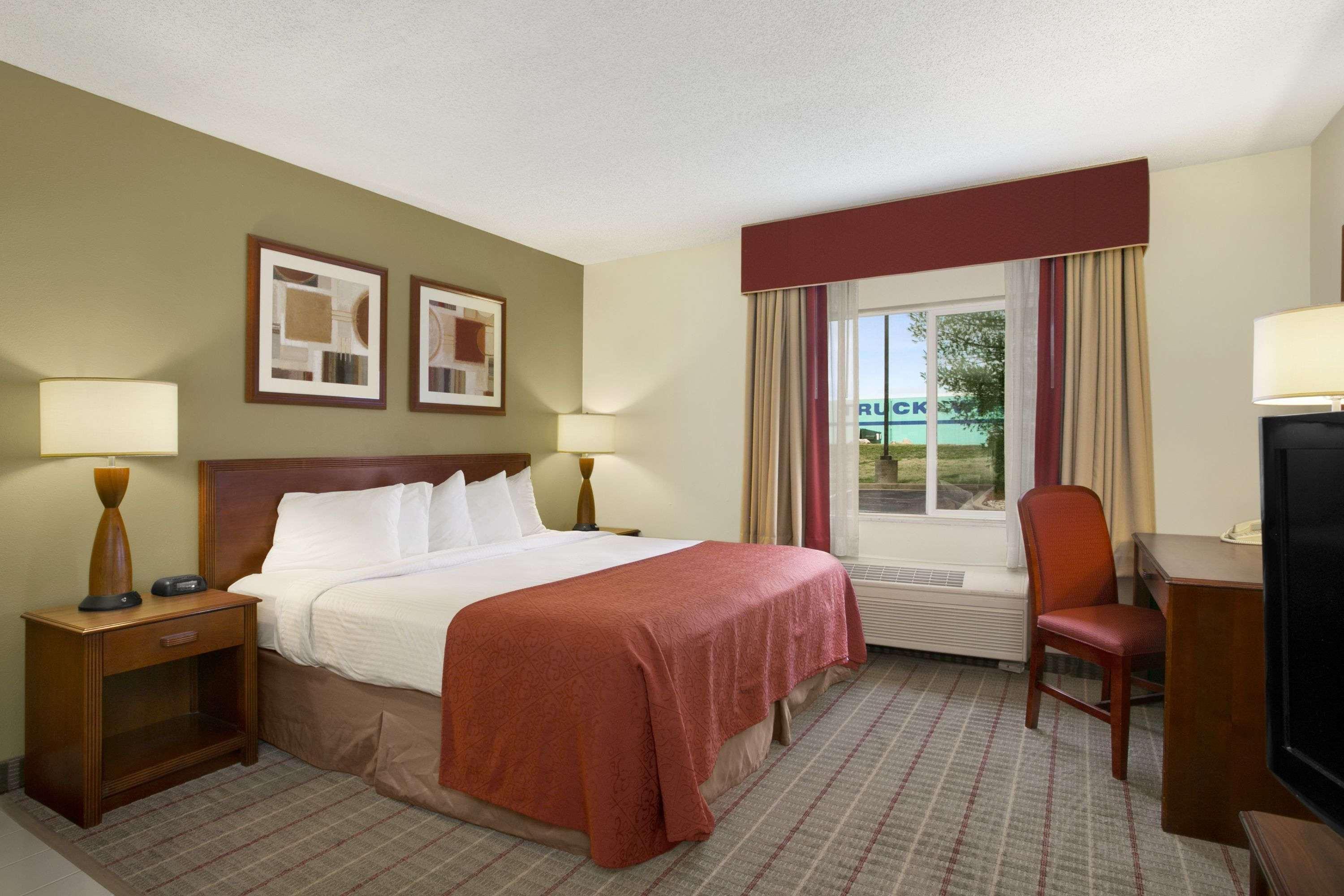 Baymont By Wyndham Evansville North/Haubstadt Warrenton Bagian luar foto