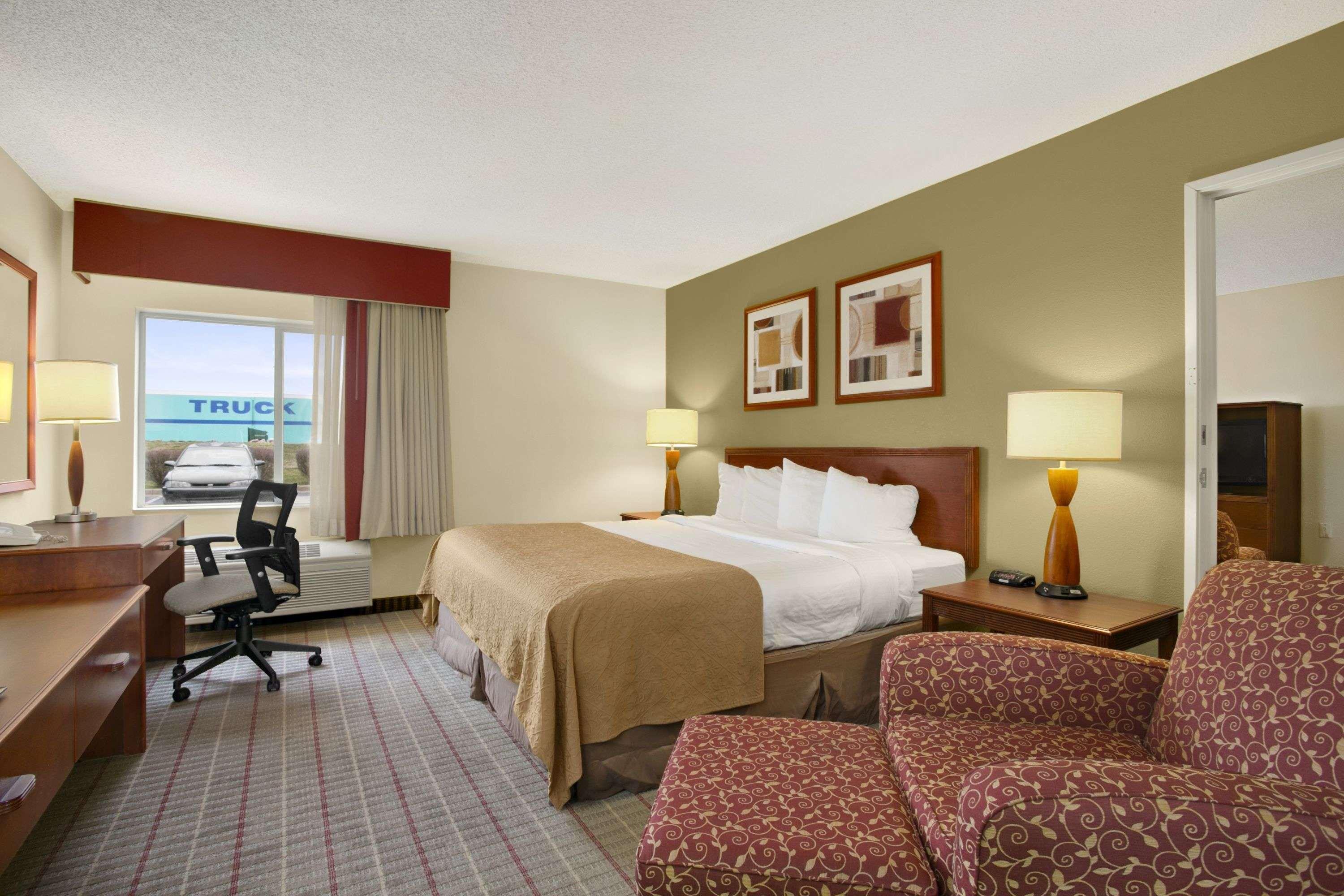 Baymont By Wyndham Evansville North/Haubstadt Warrenton Bagian luar foto