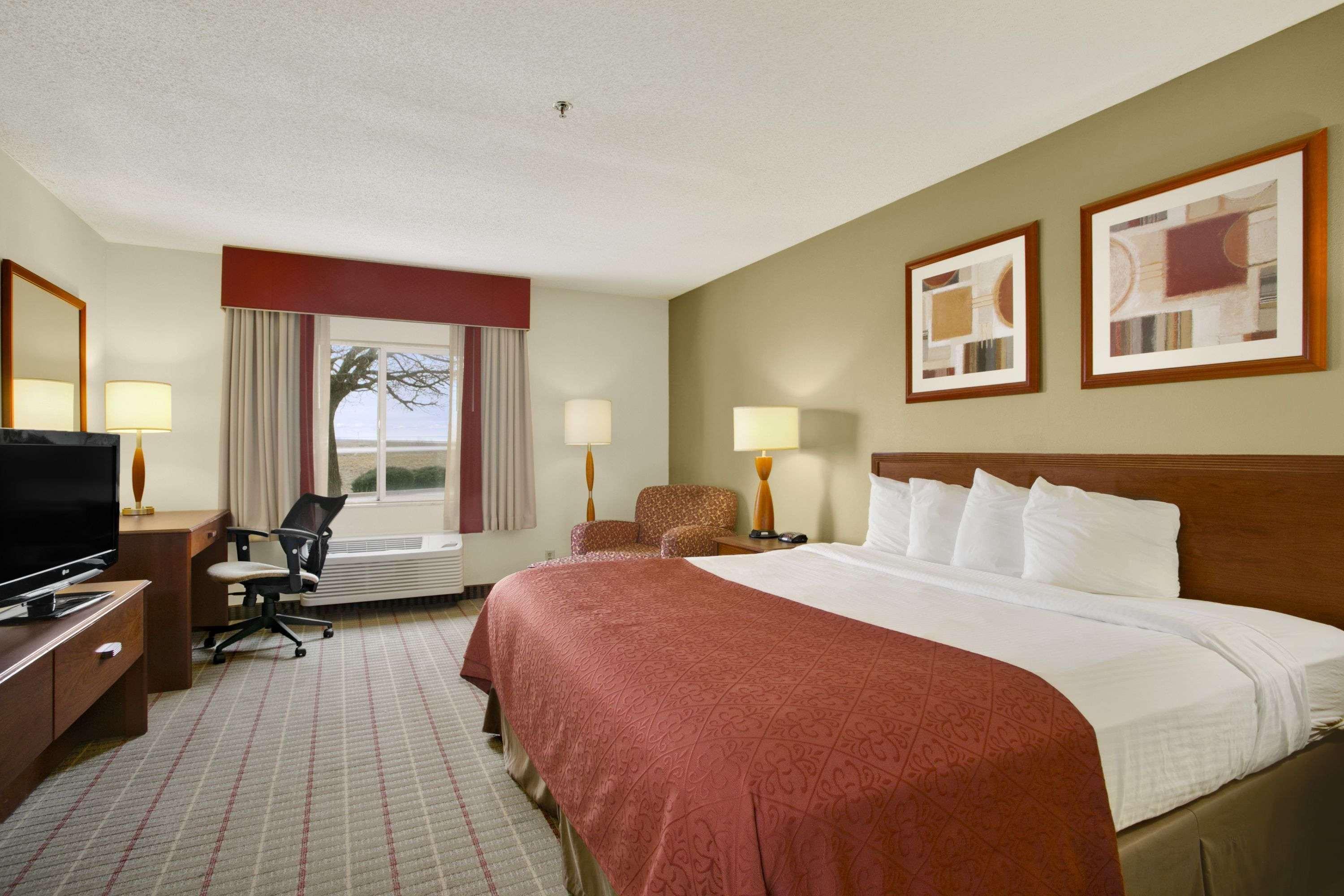 Baymont By Wyndham Evansville North/Haubstadt Warrenton Bagian luar foto