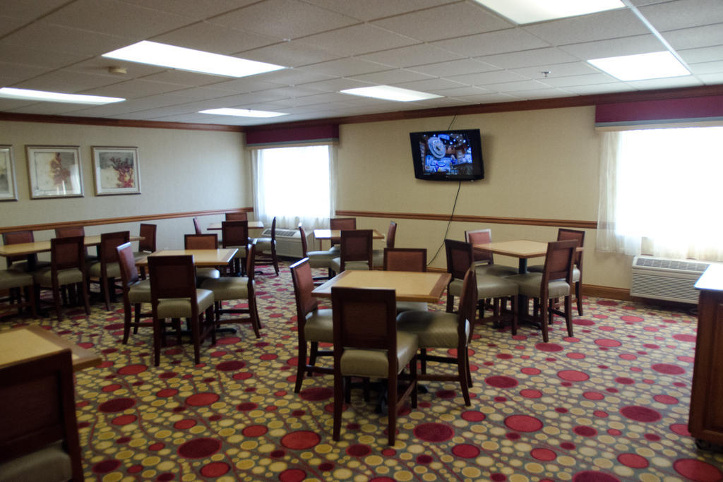 Baymont By Wyndham Evansville North/Haubstadt Warrenton Bagian luar foto