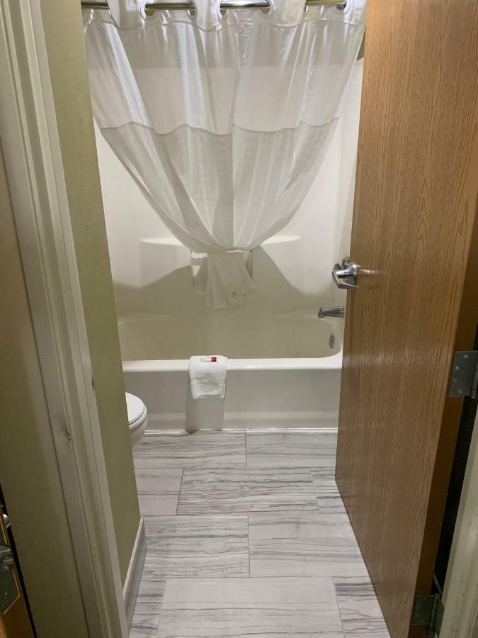 Baymont By Wyndham Evansville North/Haubstadt Warrenton Bagian luar foto