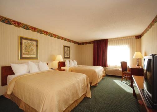 Baymont By Wyndham Evansville North/Haubstadt Warrenton Ruang foto